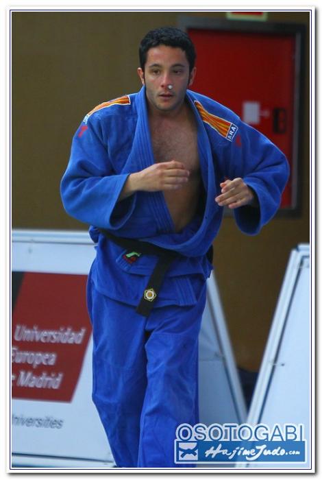 CEU2011 900094